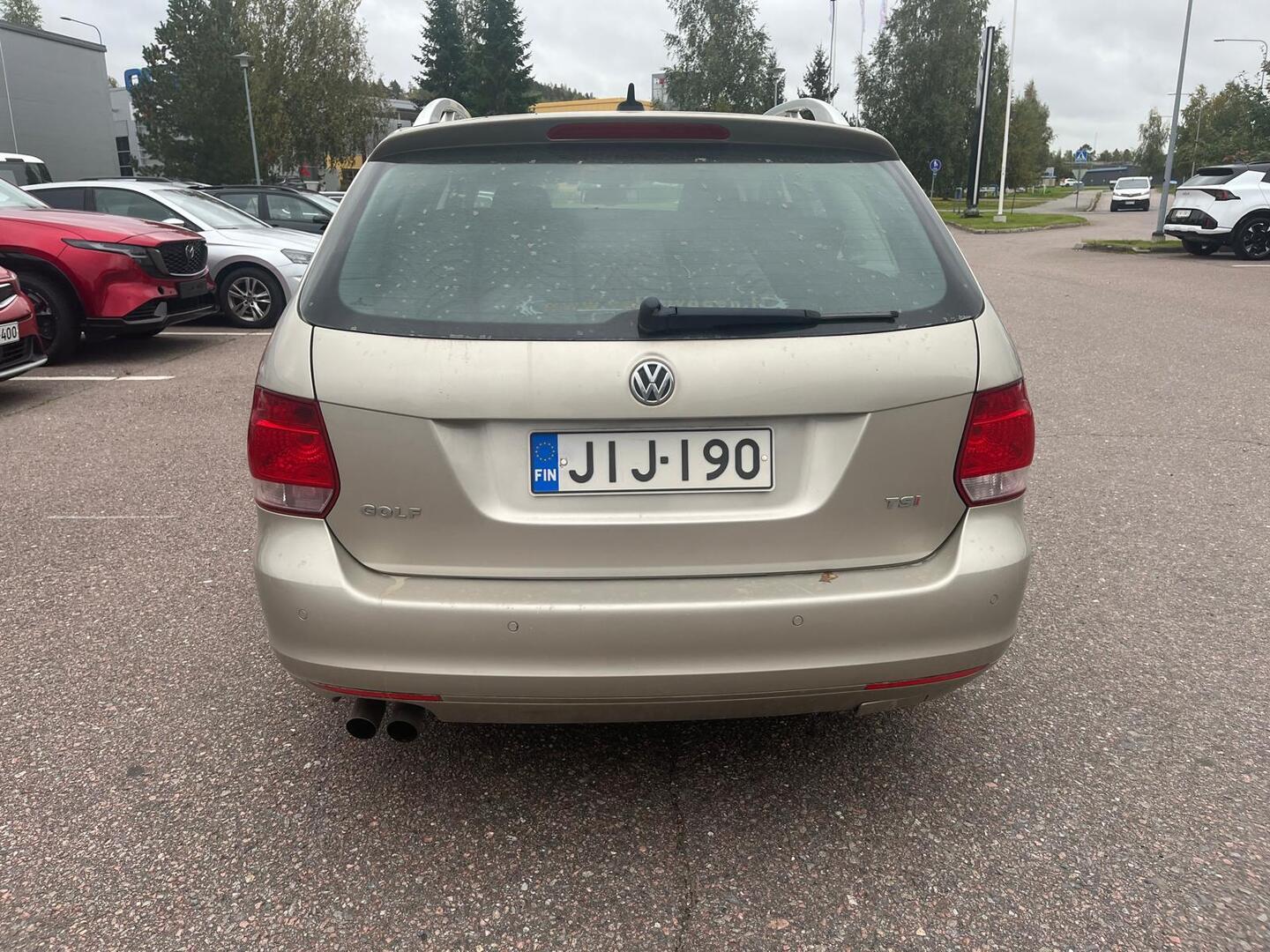 VOLKSWAGEN Golf 2013