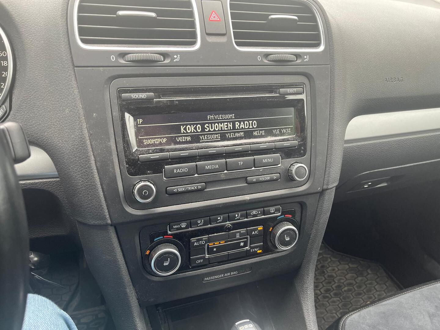 VOLKSWAGEN Golf 2013