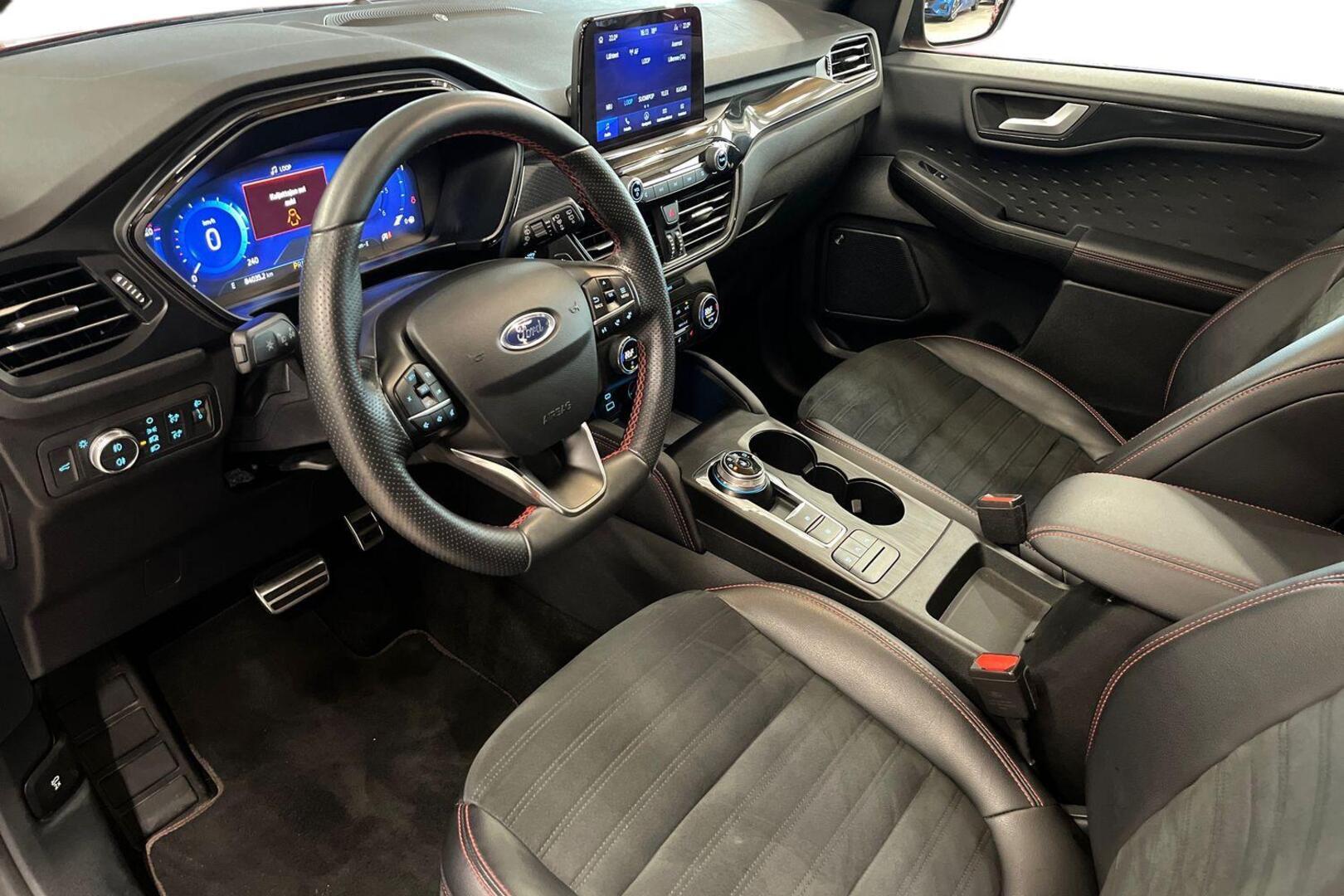 FORD Kuga 8