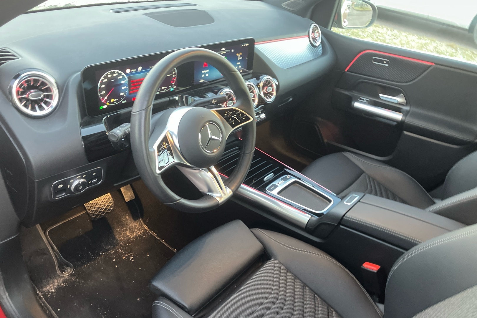 MERCEDES-BENZ B 2023