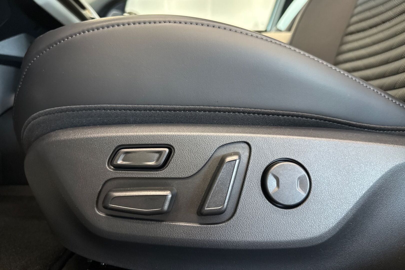 KIA EV4 18