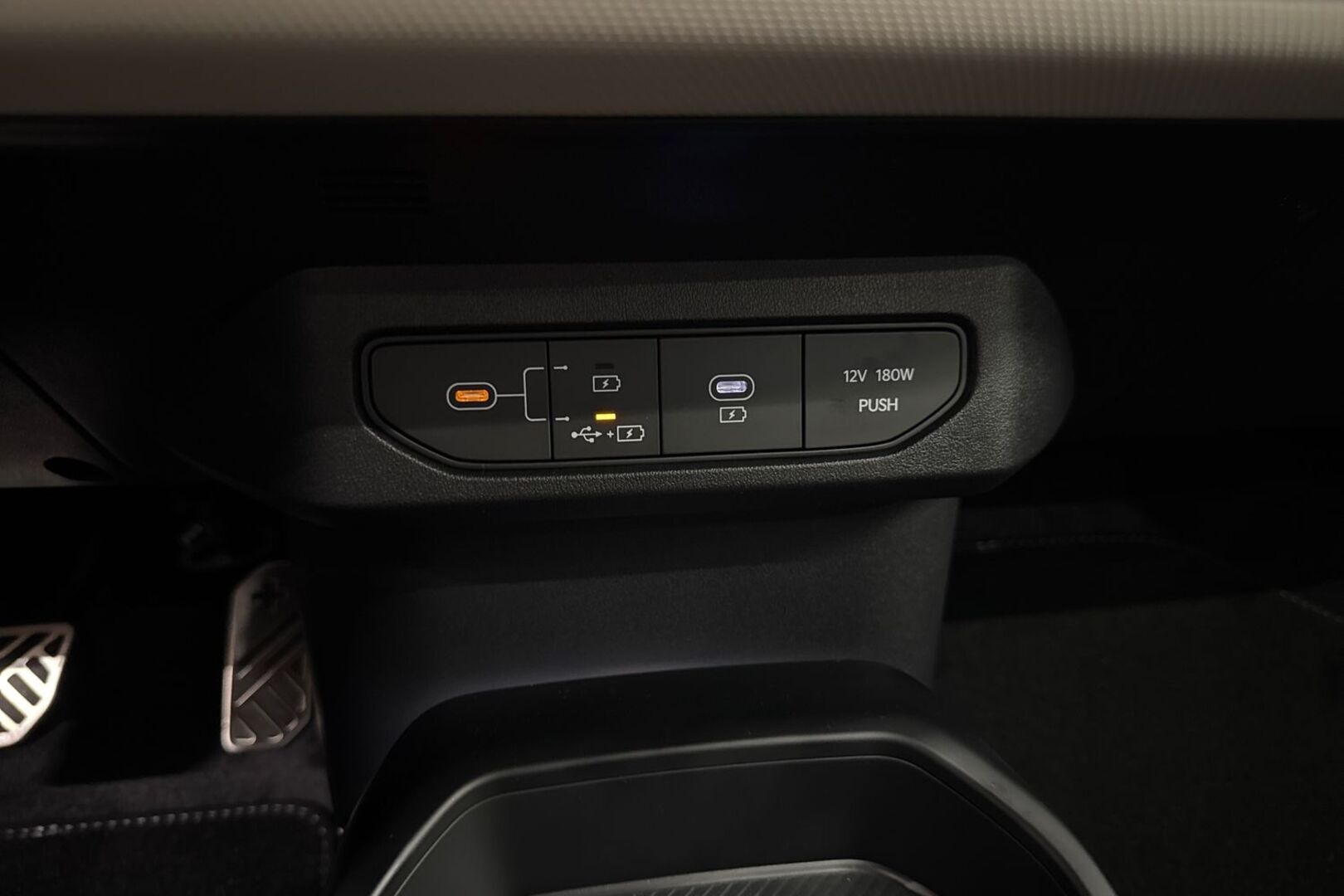 KIA EV4 30