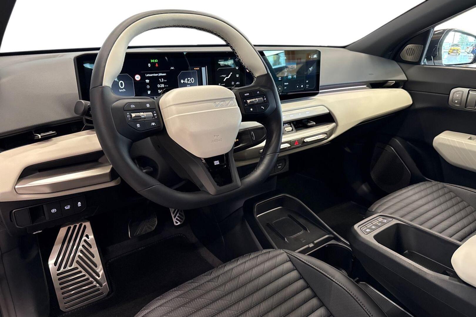 KIA EV4 8