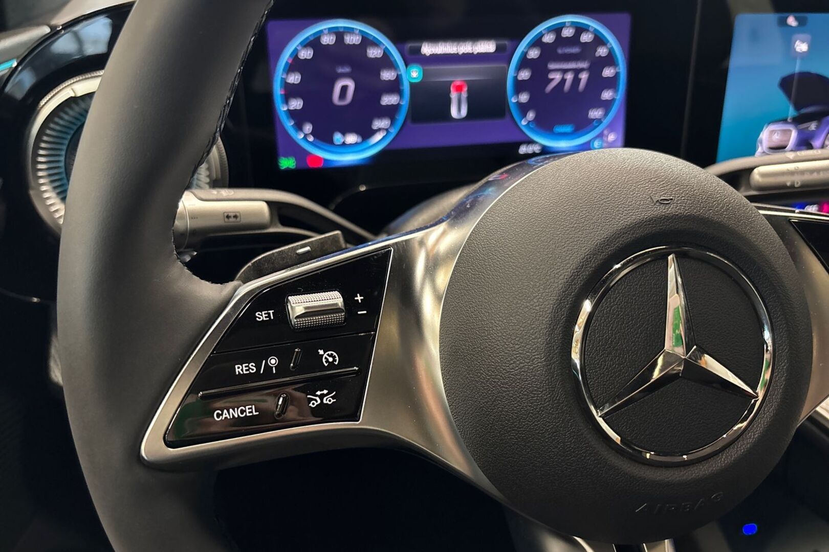 MERCEDES-BENZ C 2026