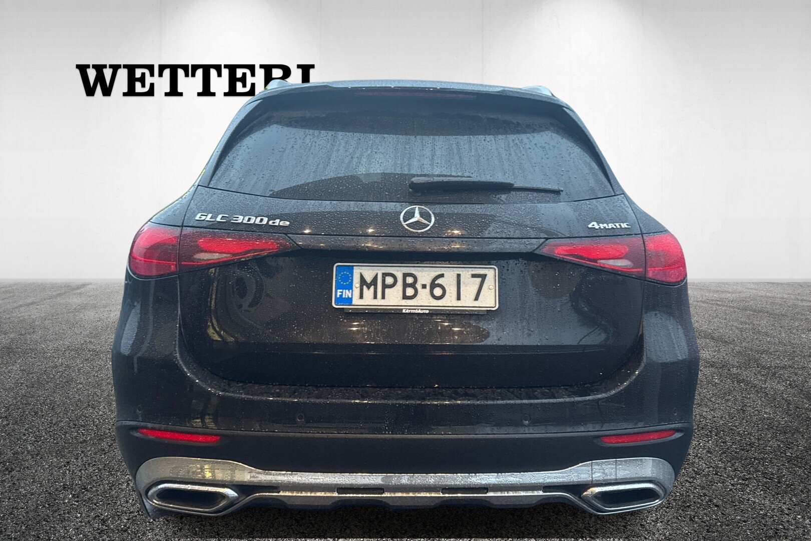 MERCEDES-BENZ GLC 2023