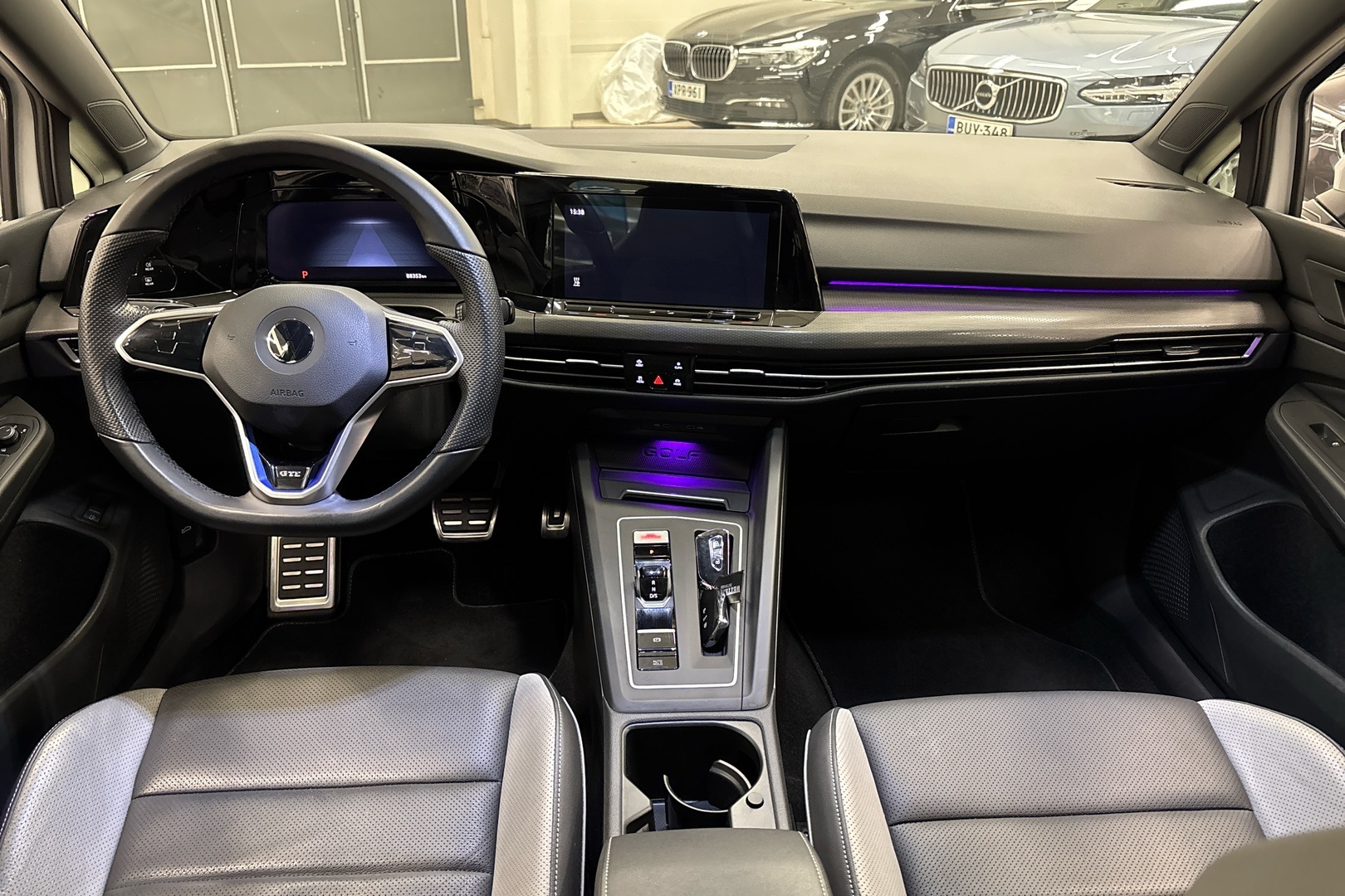 VOLKSWAGEN Golf 2021