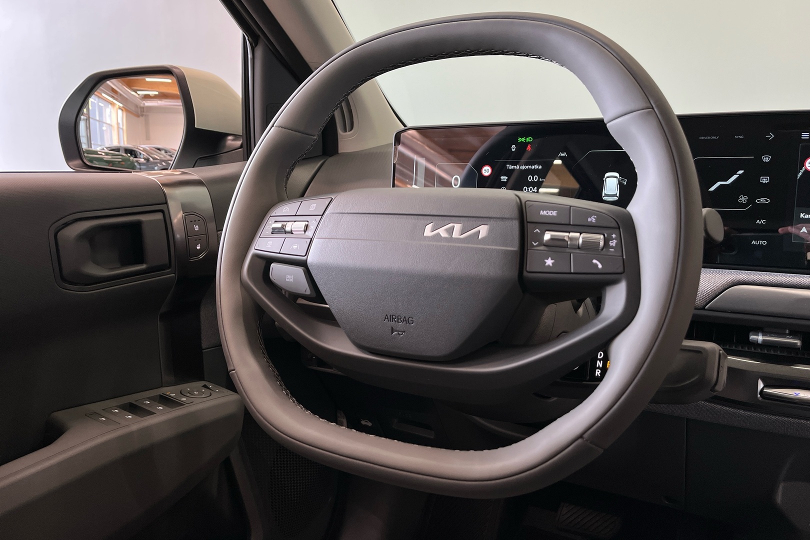 KIA EV3 13