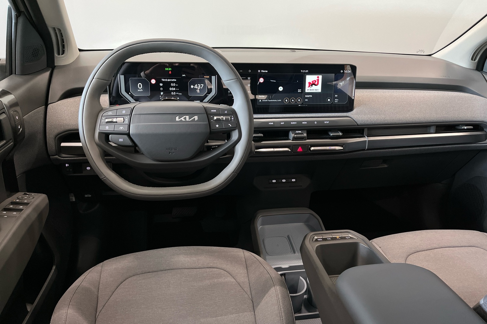 KIA EV3 9