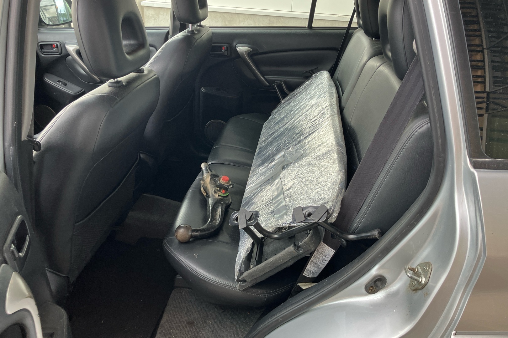 TOYOTA RAV4 2004