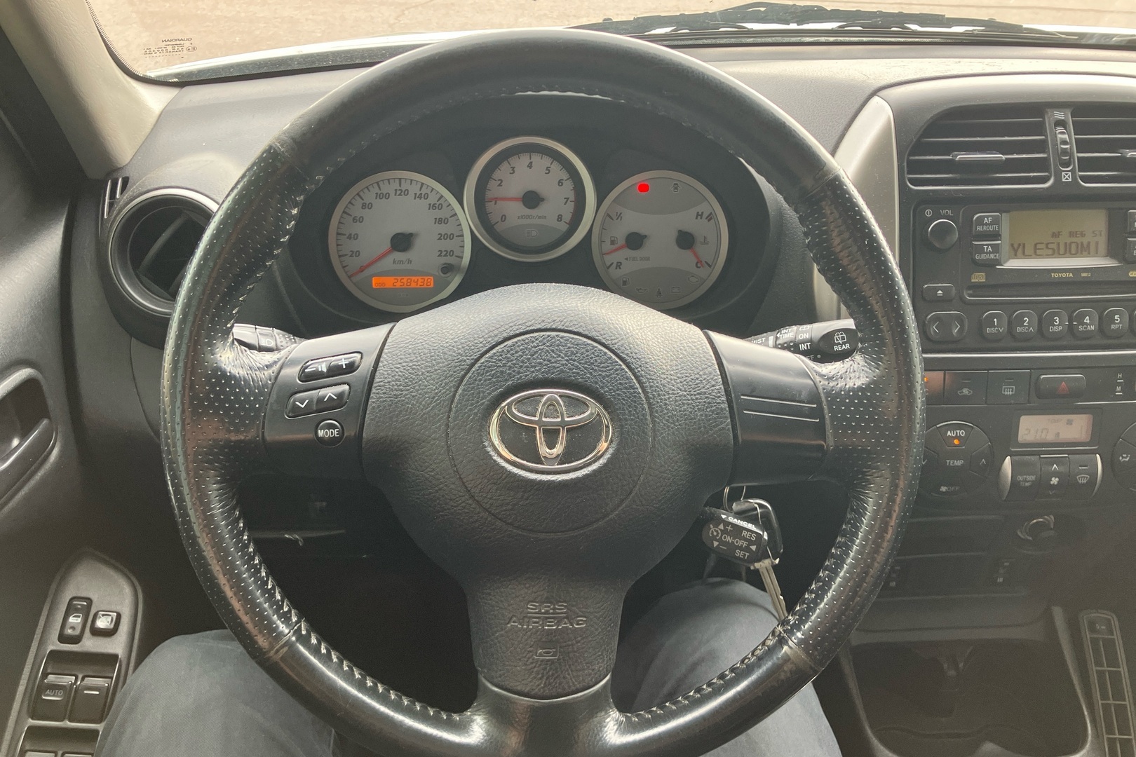 TOYOTA RAV4 2004