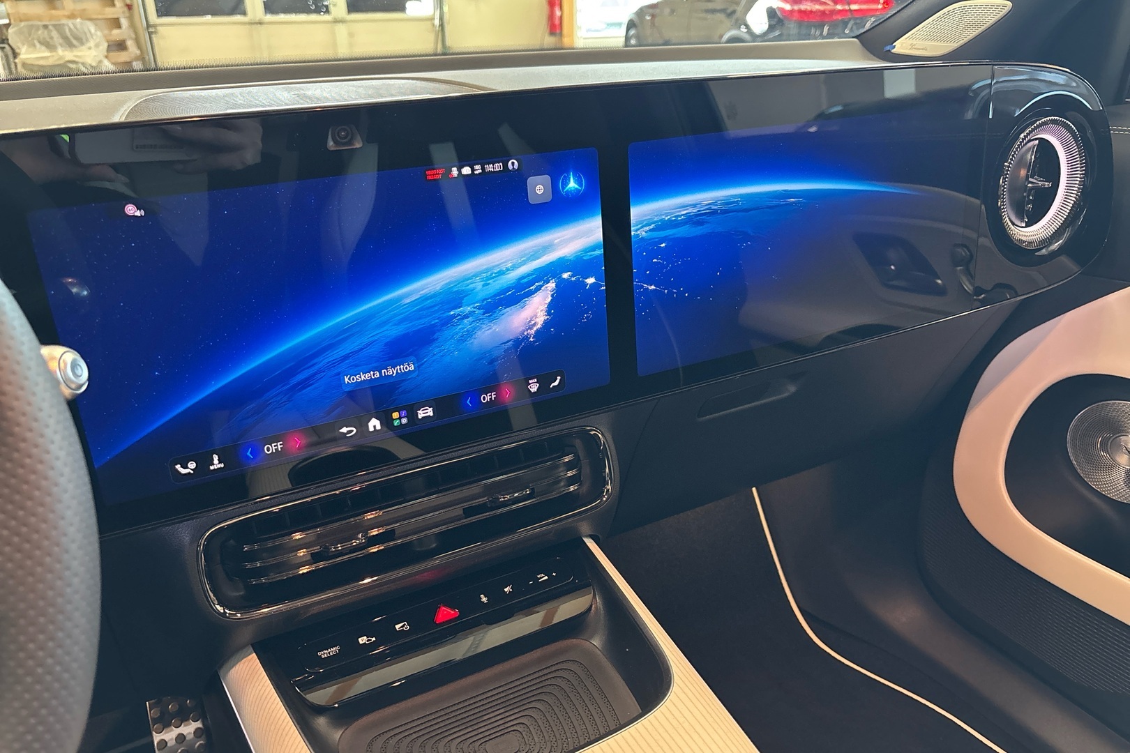 MERCEDES-BENZ GLB 2026
