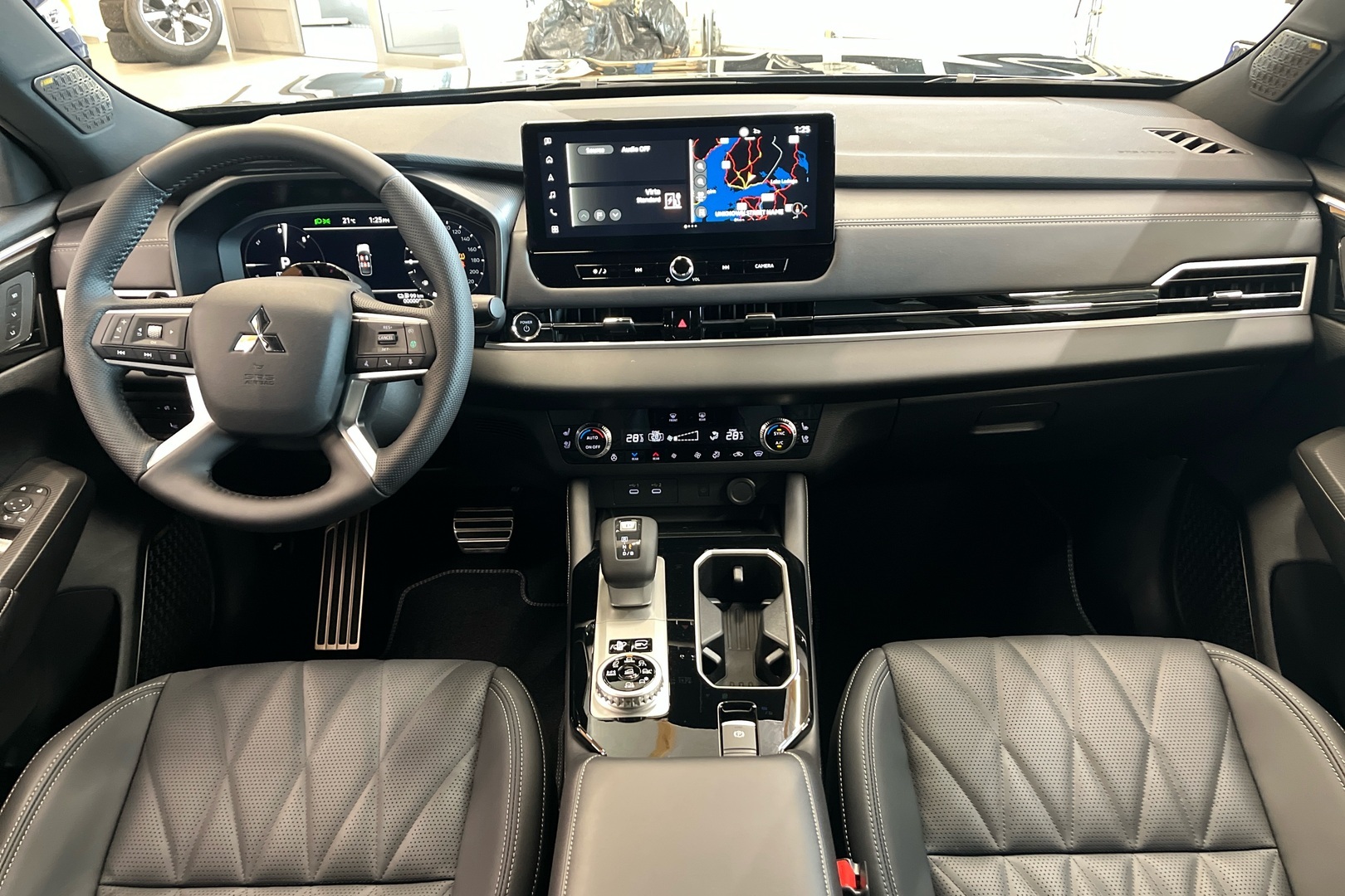 MITSUBISHI Outlander 2026