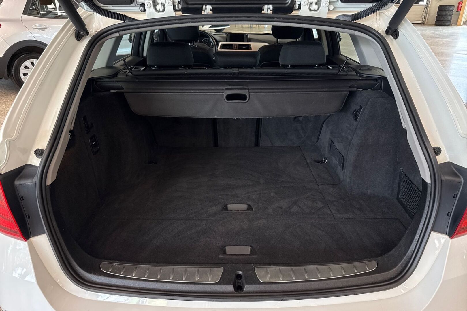 BMW 318 2013