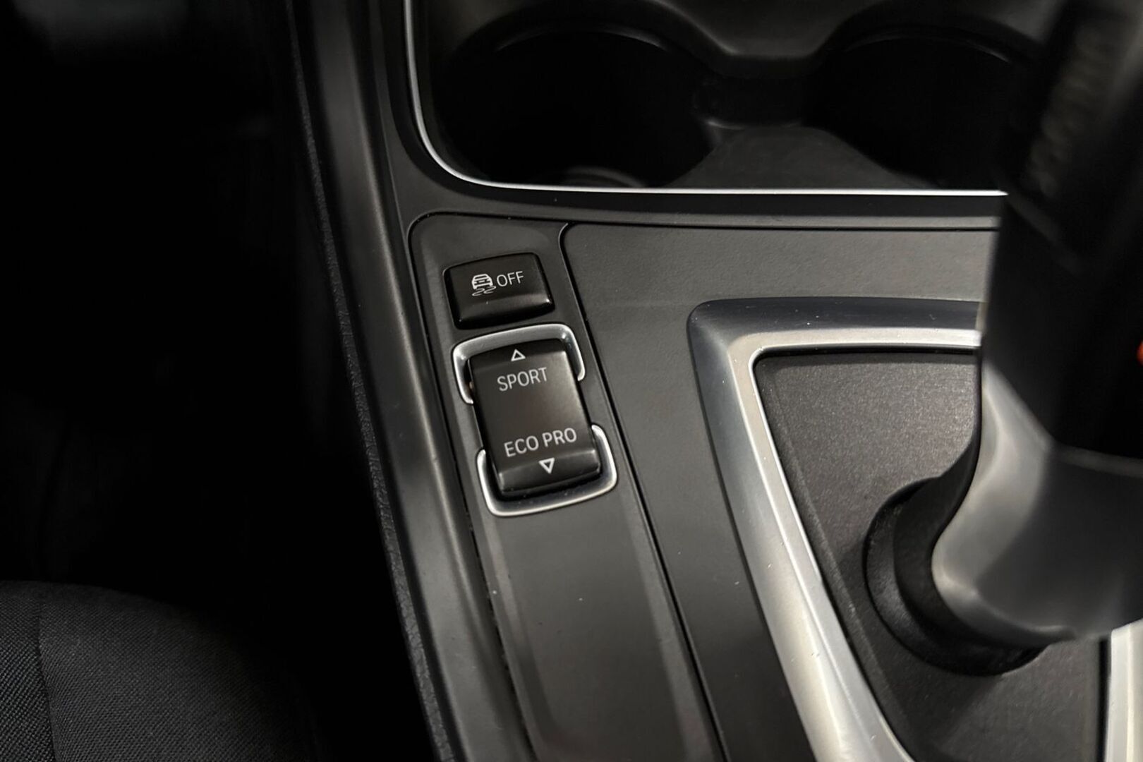 BMW 318 2013