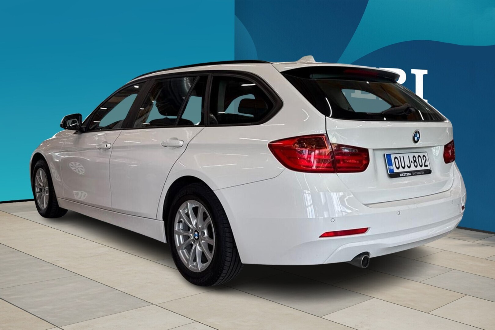 BMW 318 2013