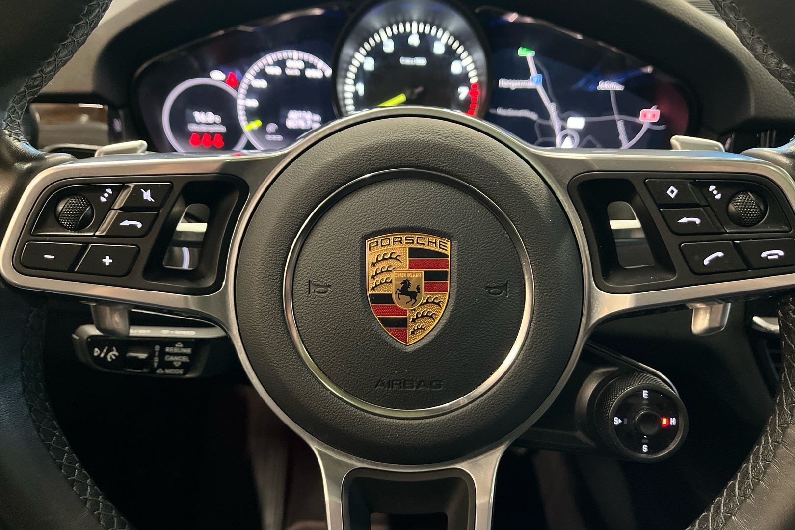 PORSCHE Cayenne 2022