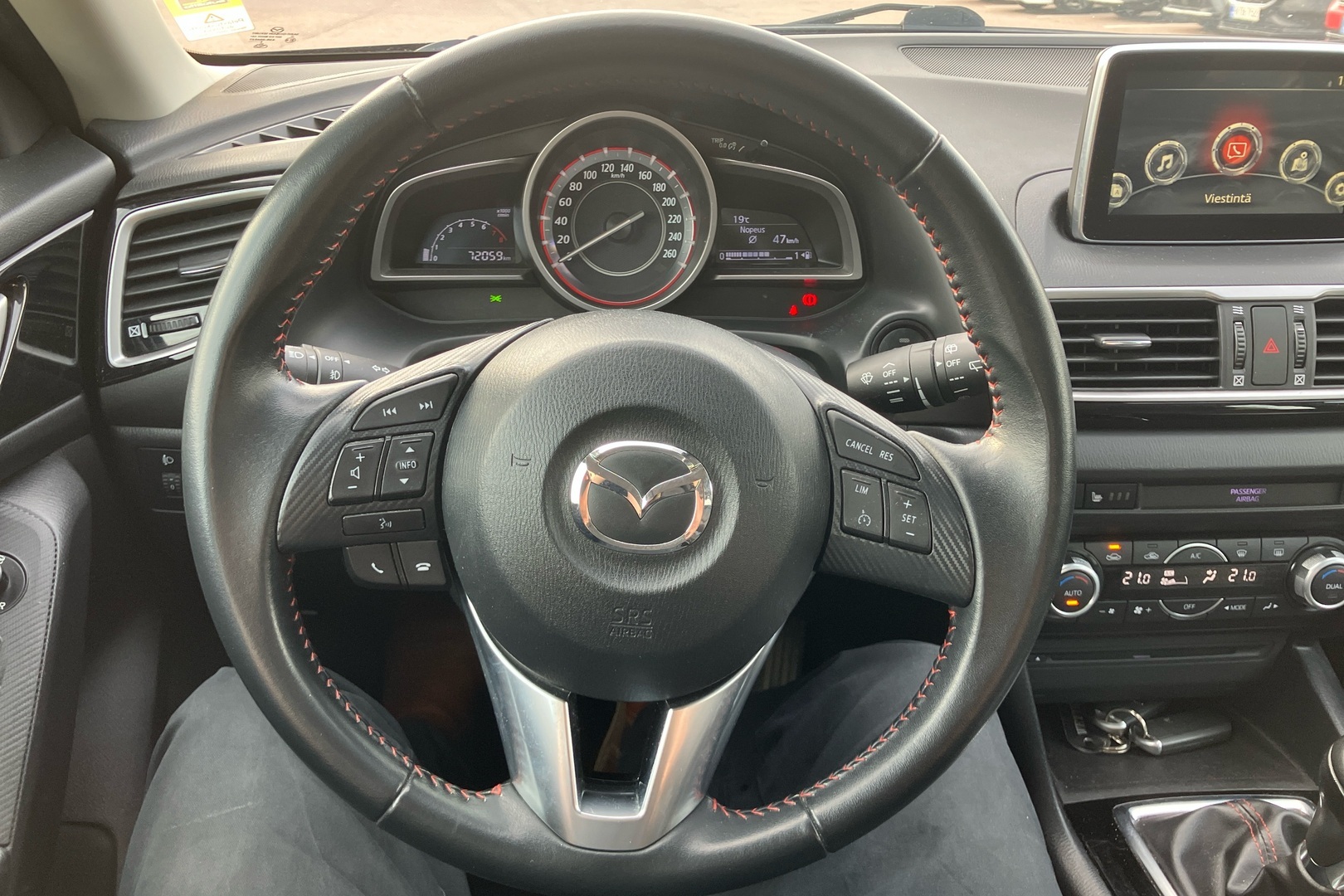 MAZDA Mazda3 2016