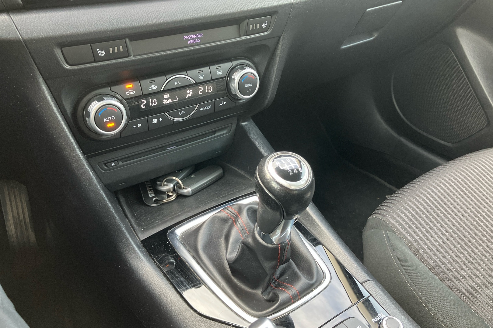 MAZDA Mazda3 2016