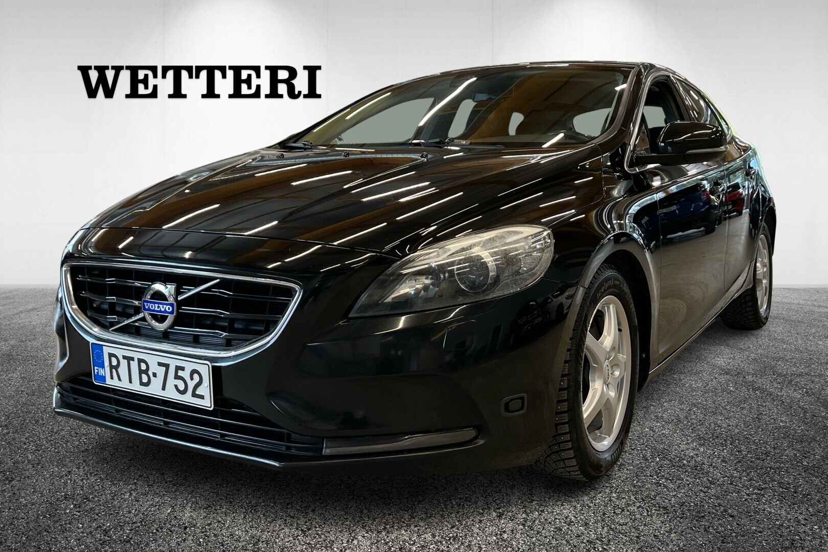 VOLVO V40 2014