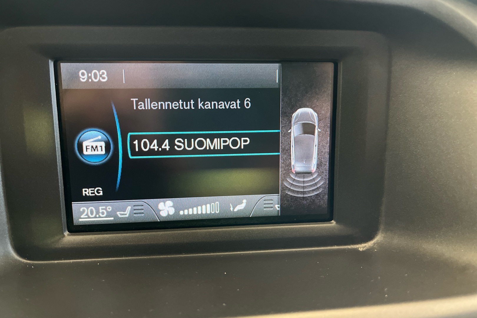 VOLVO V40 2014