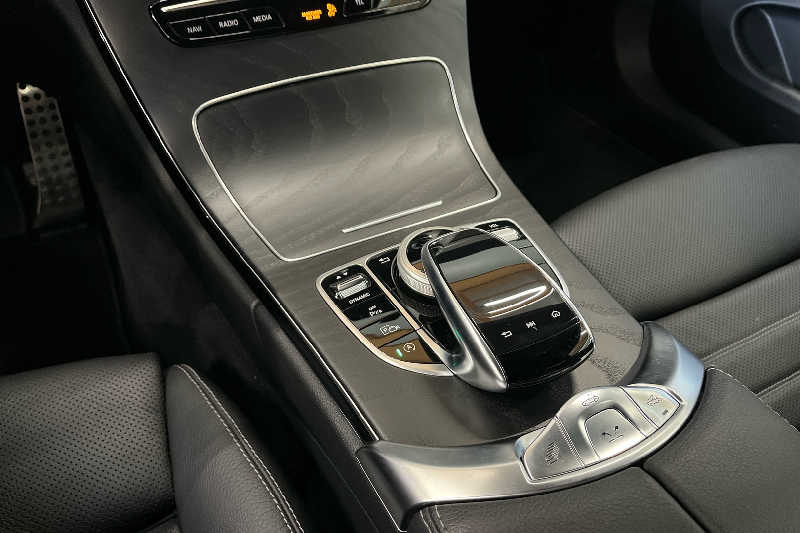 MERCEDES-BENZ C 2021