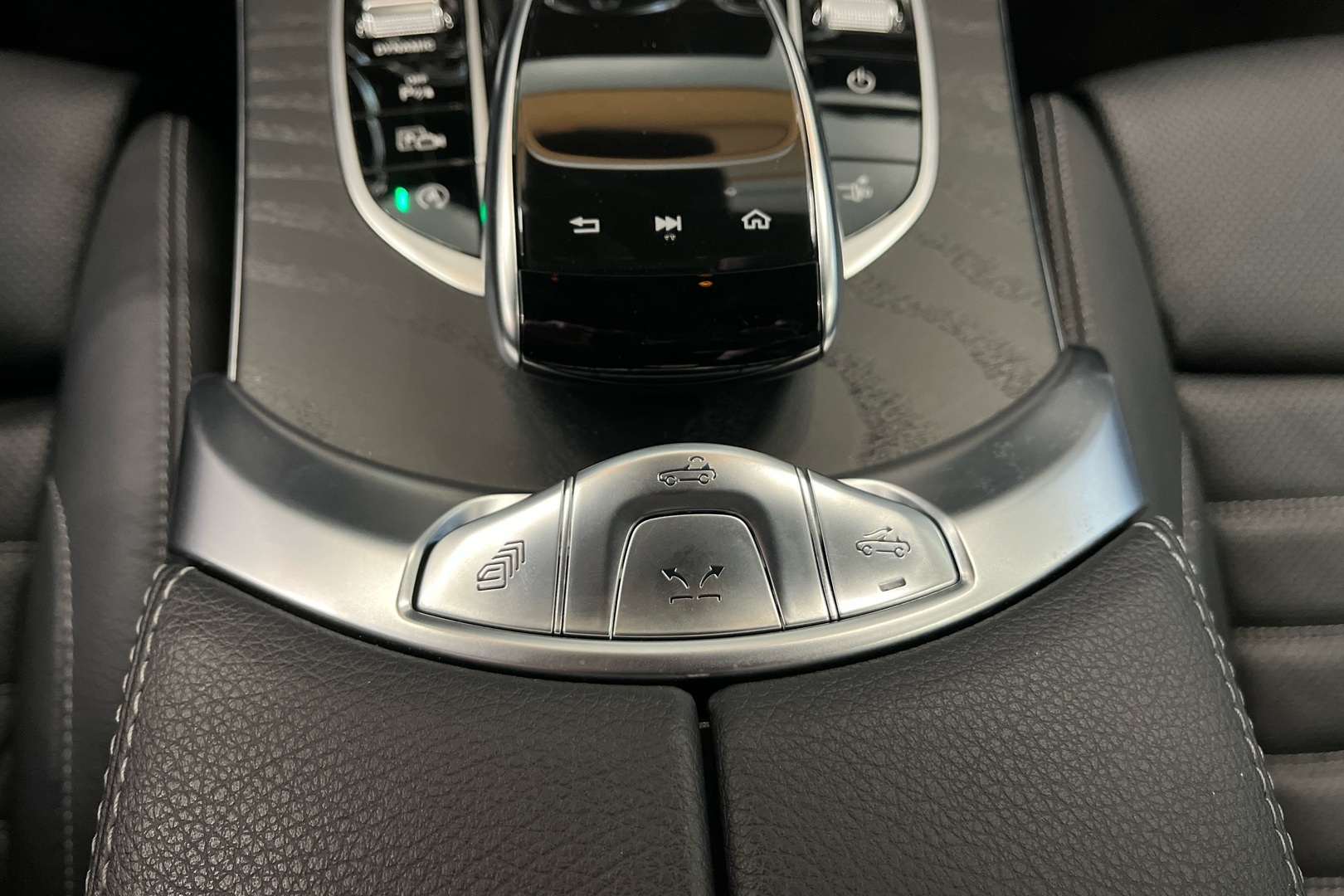 MERCEDES-BENZ C 2021