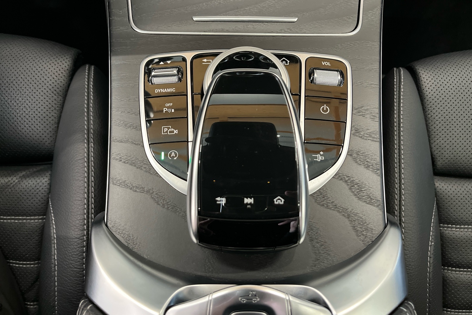 MERCEDES-BENZ C 2021