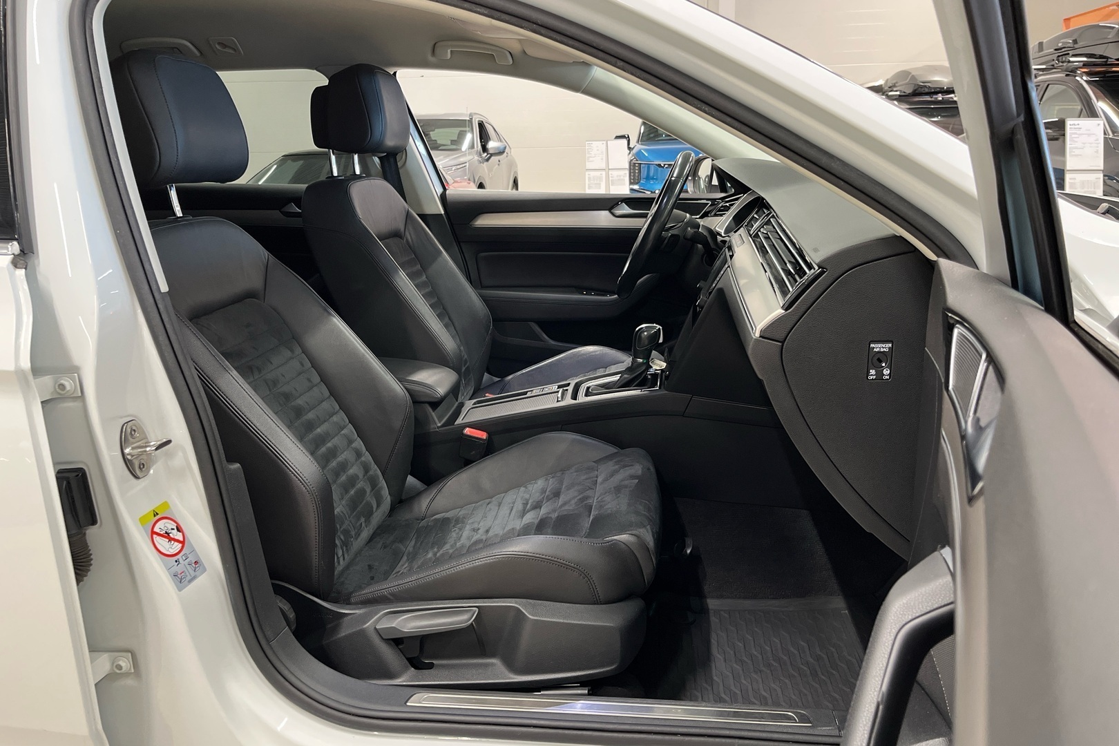 VOLKSWAGEN Passat 2017