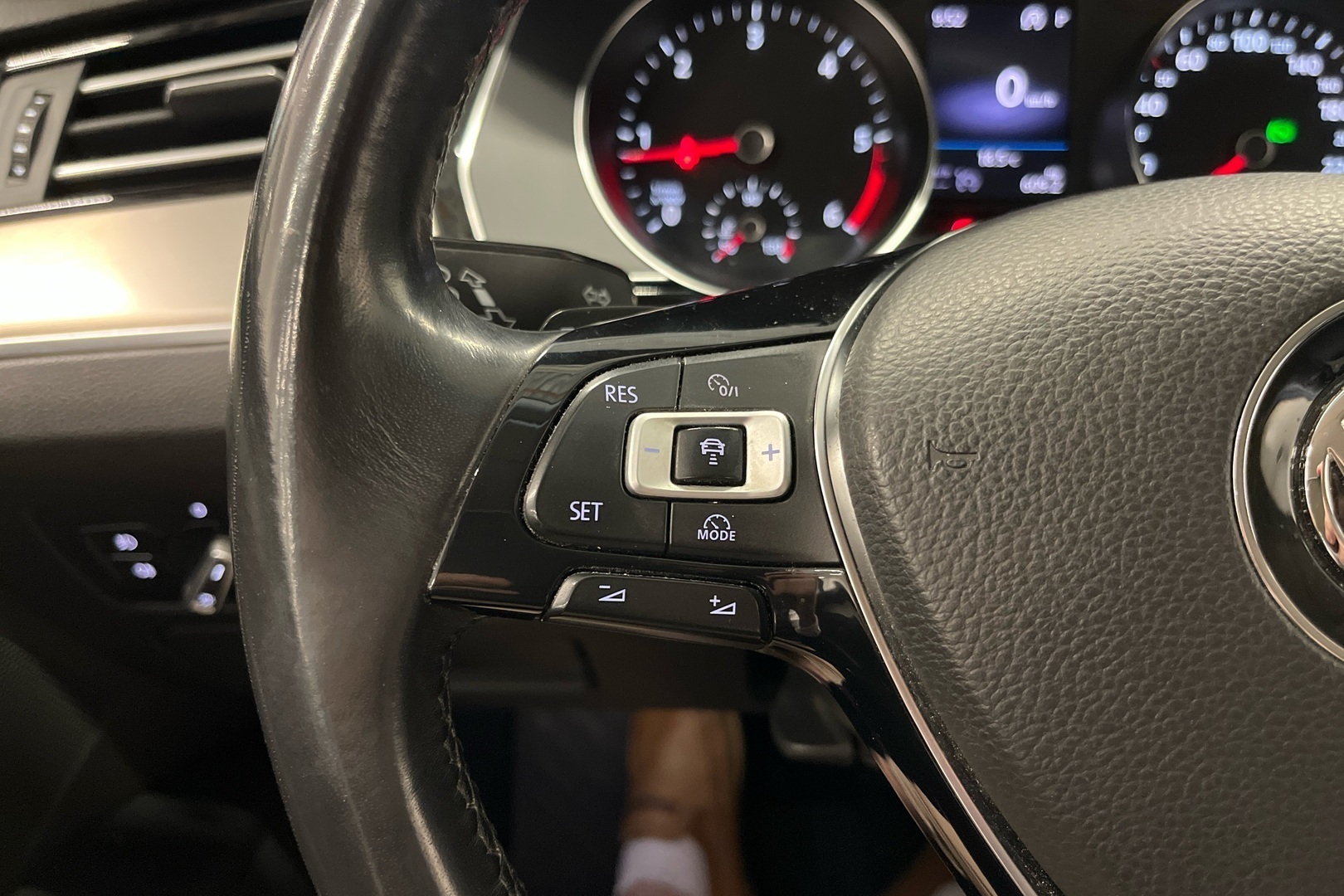 VOLKSWAGEN Passat 2017