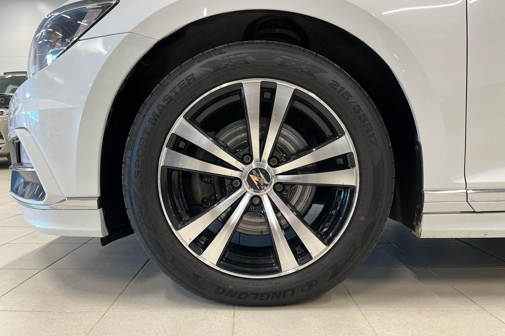 VOLKSWAGEN Passat 2017