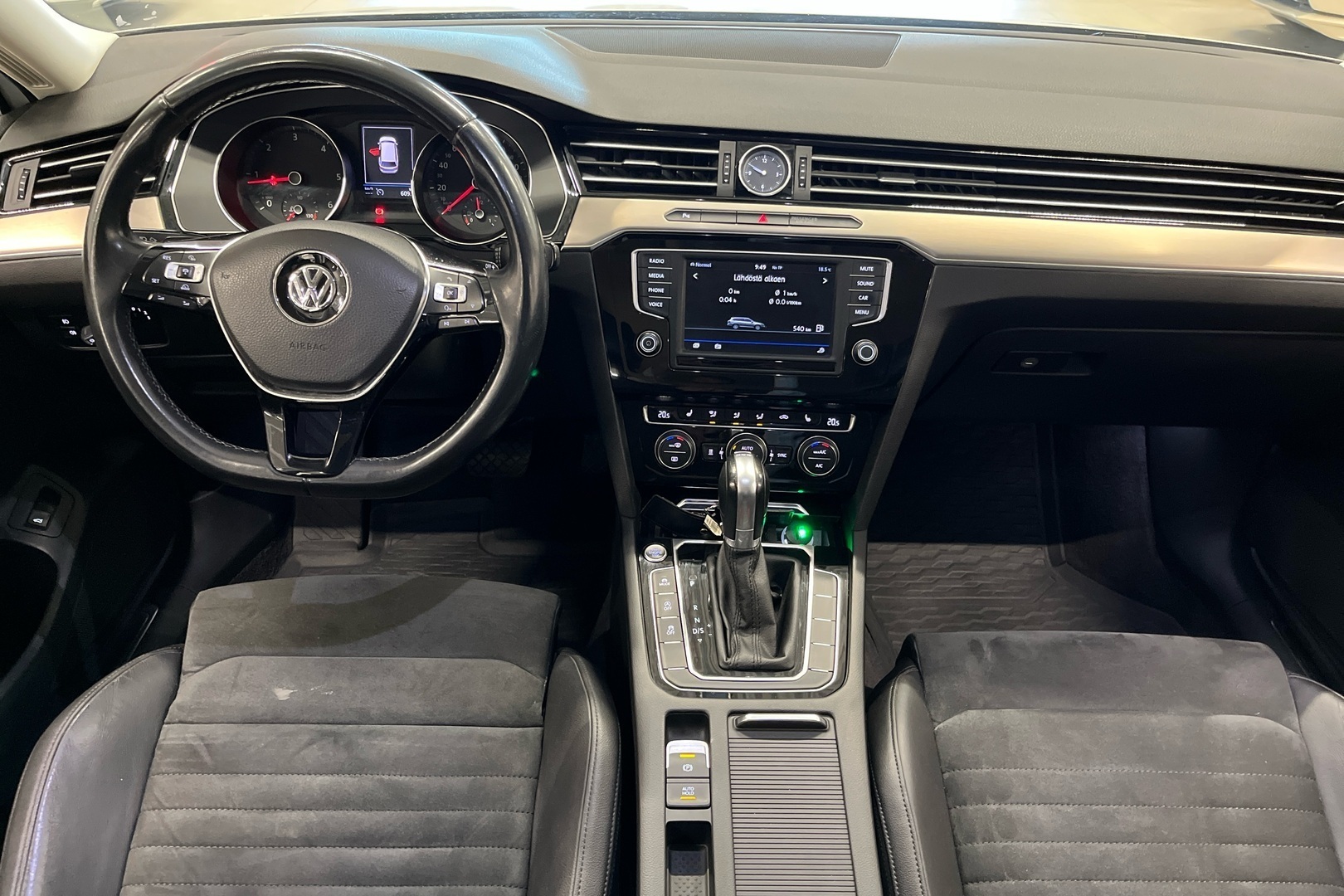 VOLKSWAGEN Passat 2017