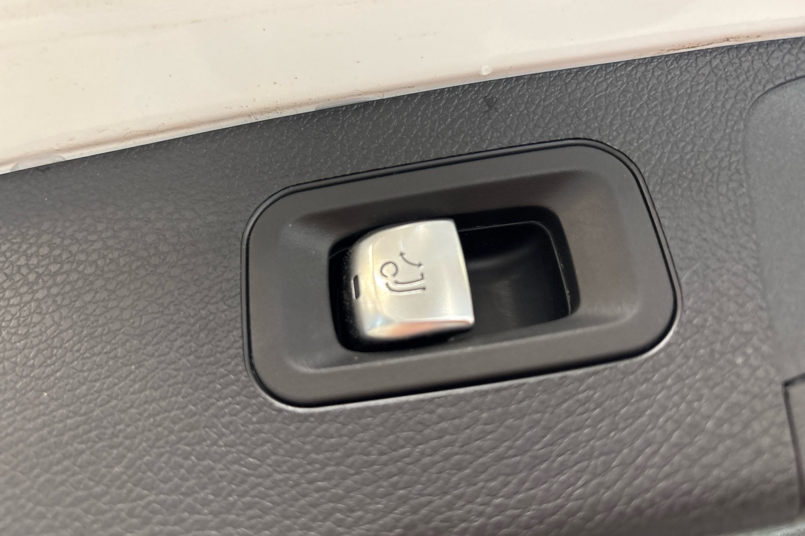 MERCEDES-BENZ E 2021