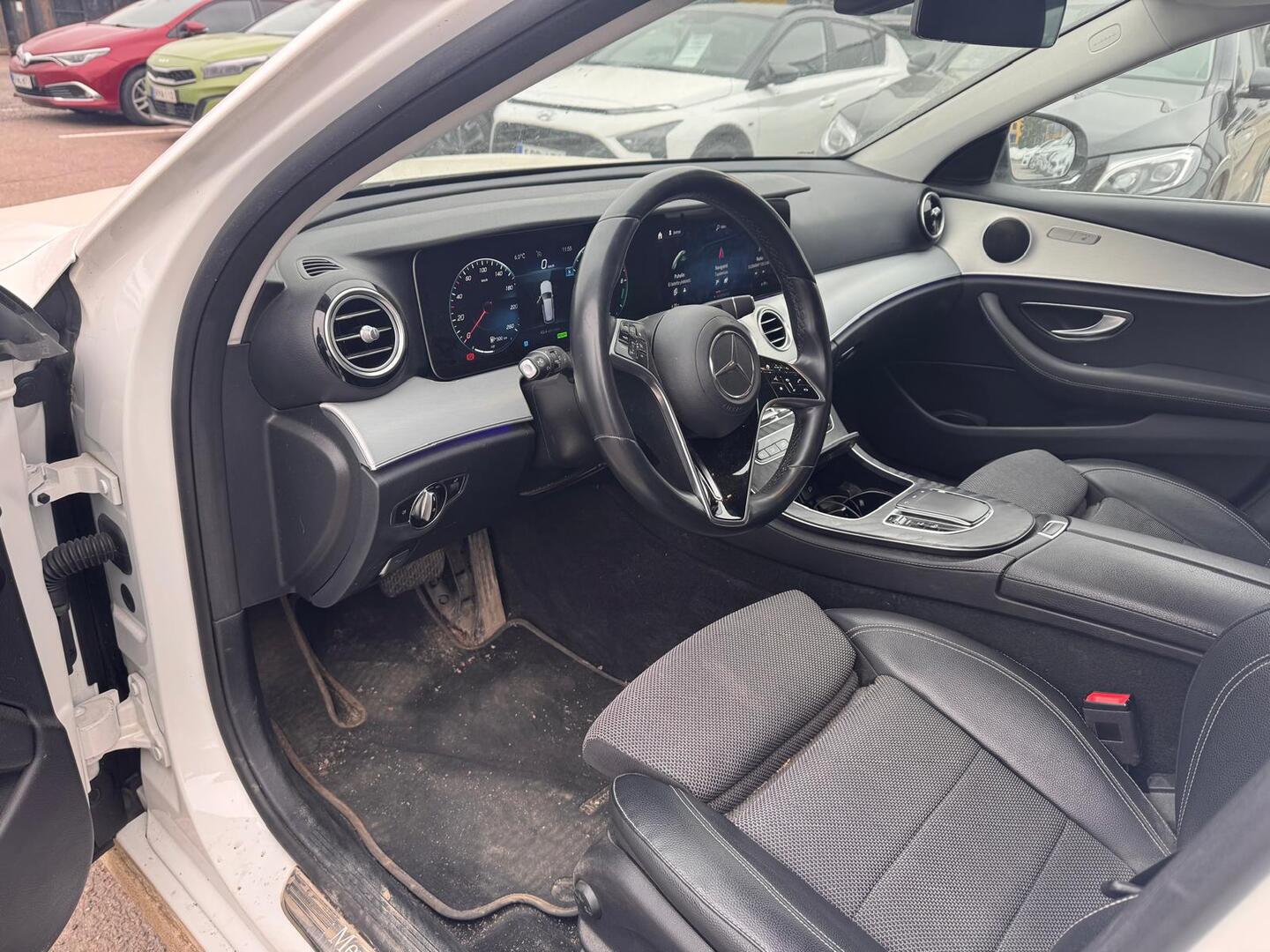 MERCEDES-BENZ E 2021