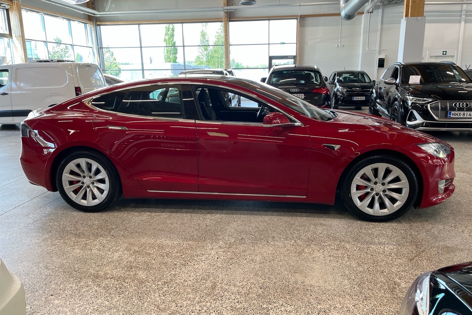 TESLA Model S 2018