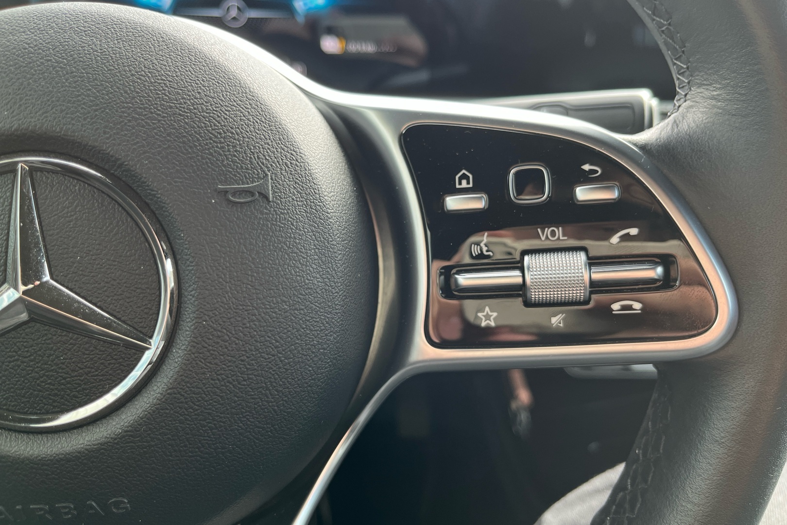 MERCEDES-BENZ CLA 2021