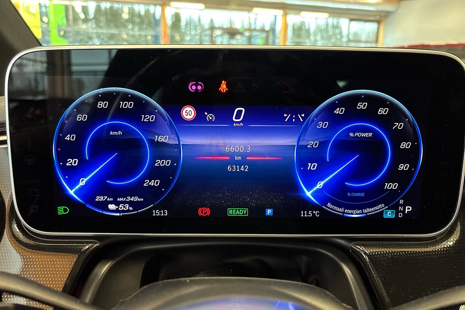 MERCEDES-BENZ EQE 2023