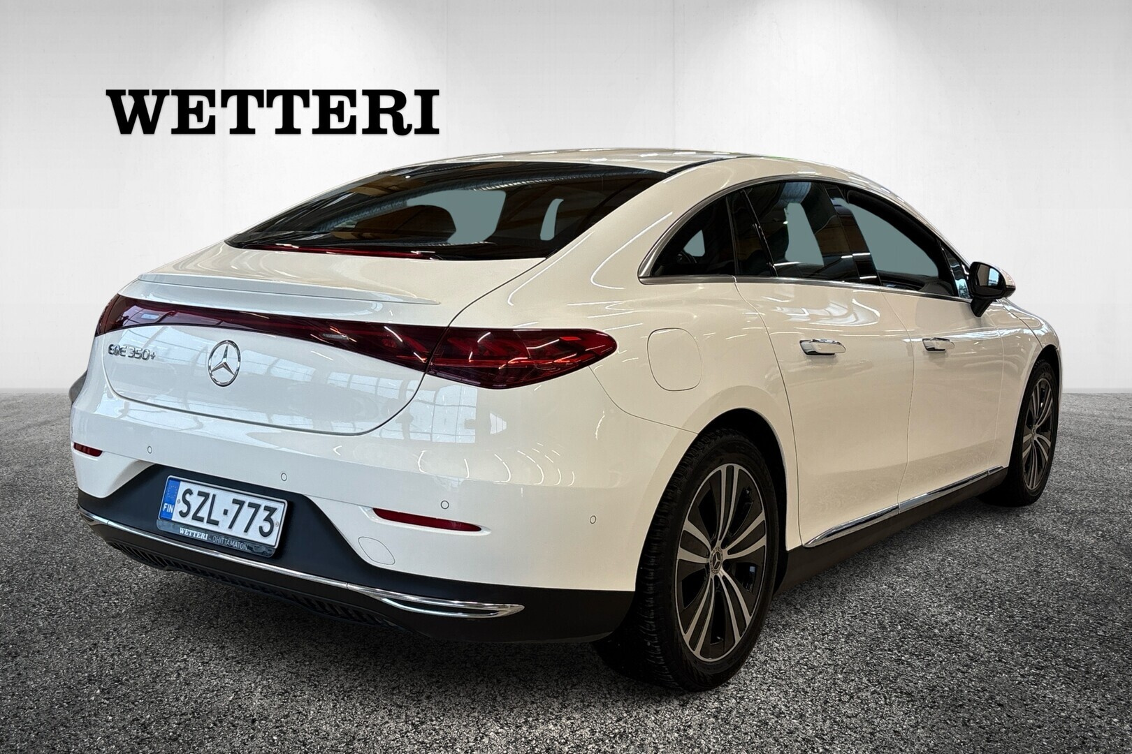 MERCEDES-BENZ EQE 2023