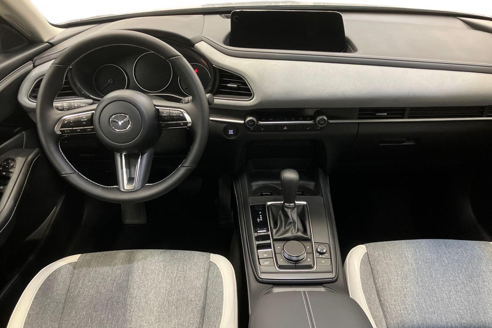 MAZDA CX-30 10