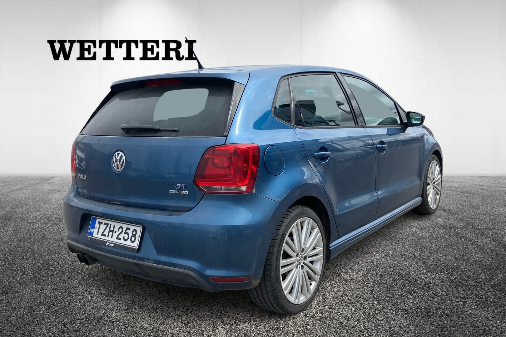 VOLKSWAGEN Polo 2014