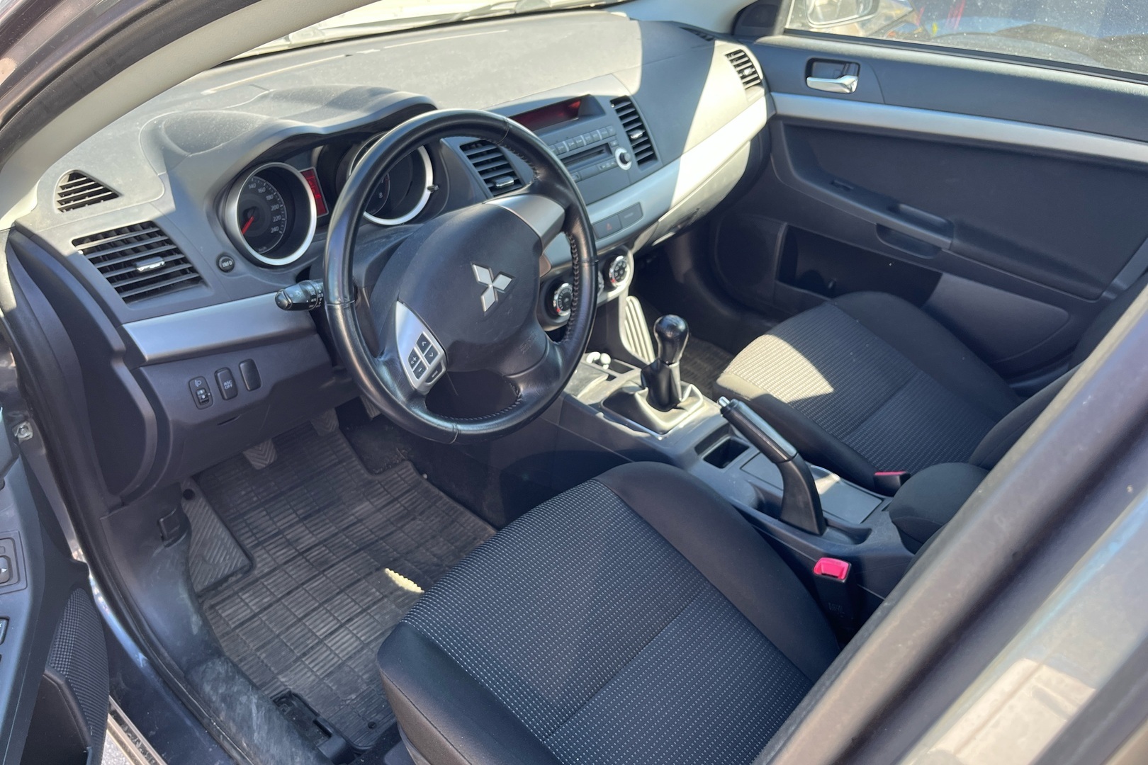 MITSUBISHI Lancer 2010