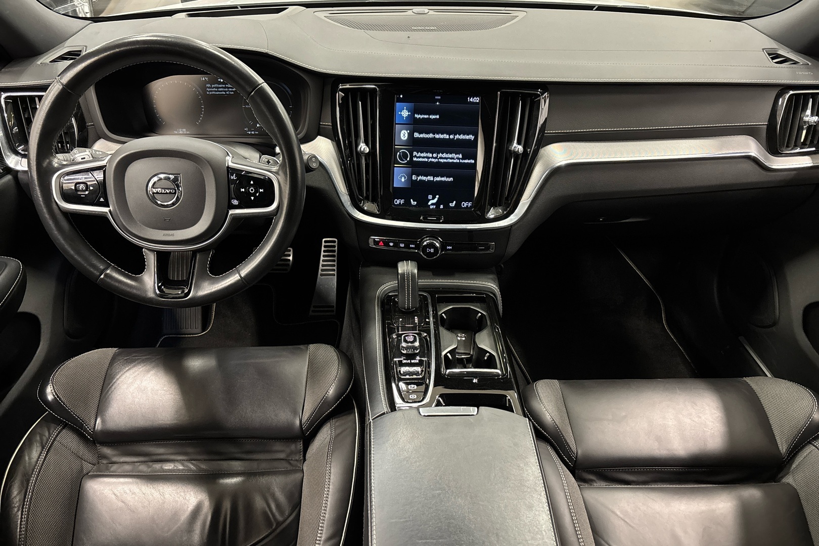 VOLVO V60 2020