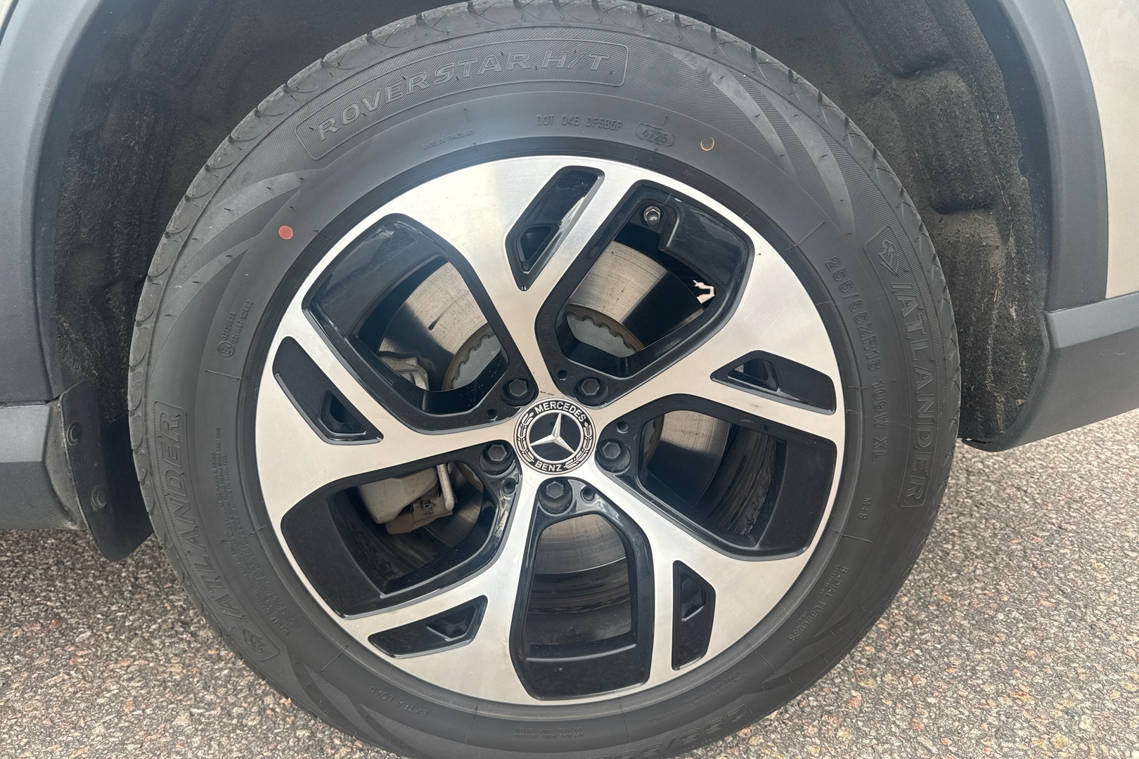 MERCEDES-BENZ GLC 2023