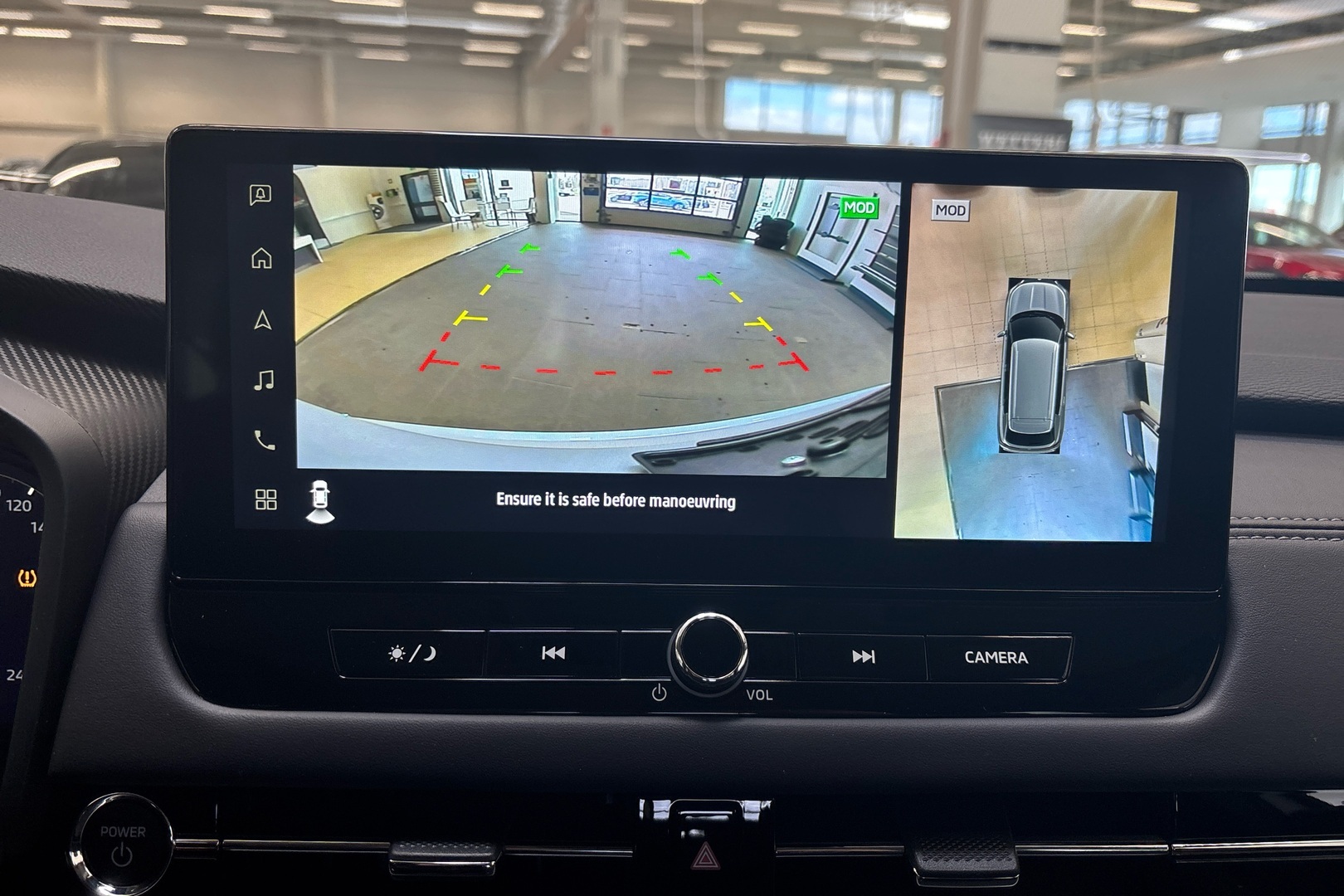 MITSUBISHI Outlander 2025