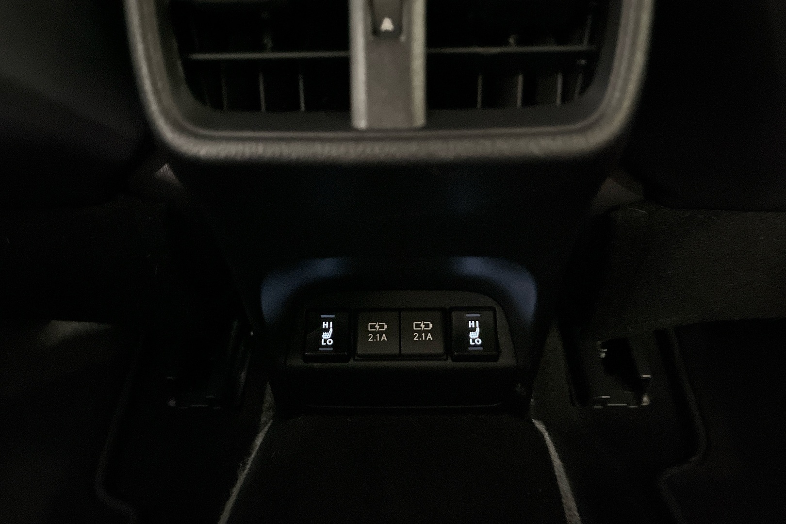 LEXUS UX 2022