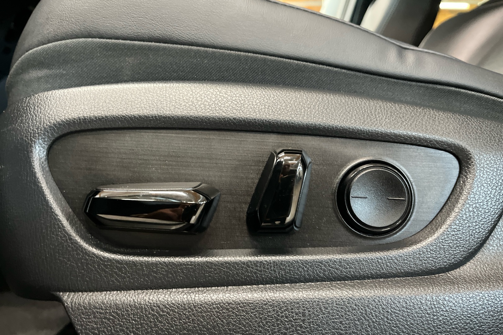 LEXUS UX 2022