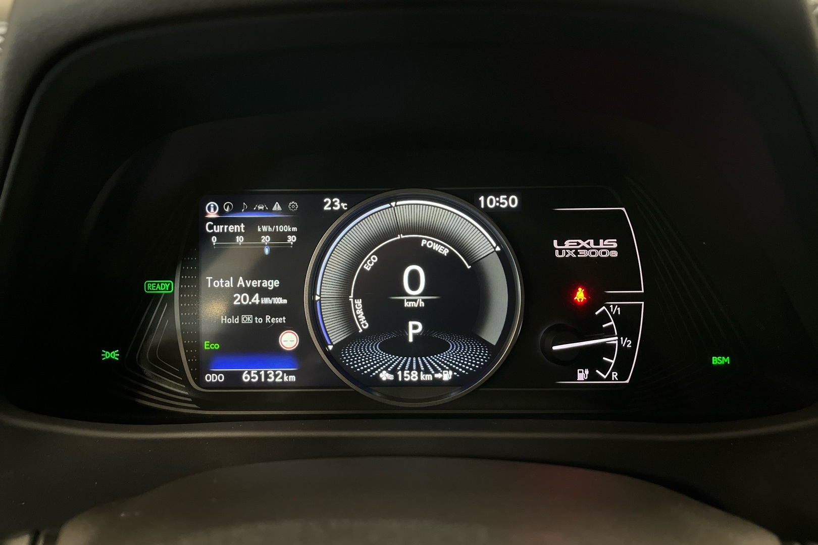 LEXUS UX 2022