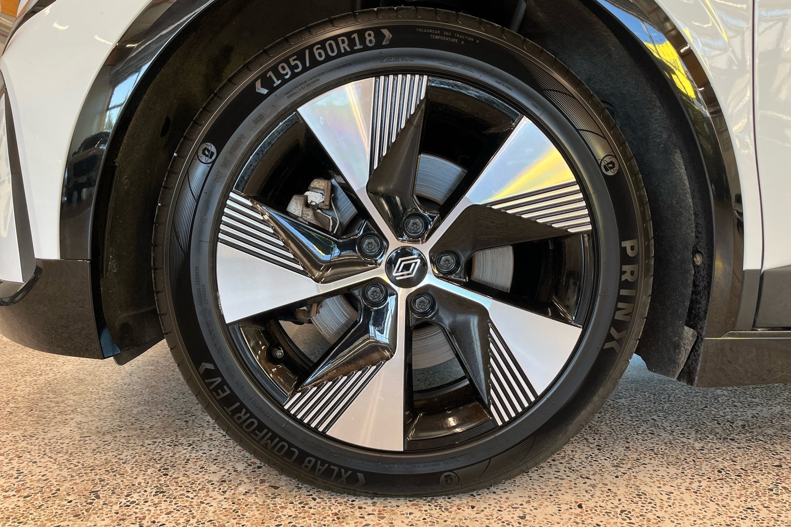 RENAULT Megane 2023