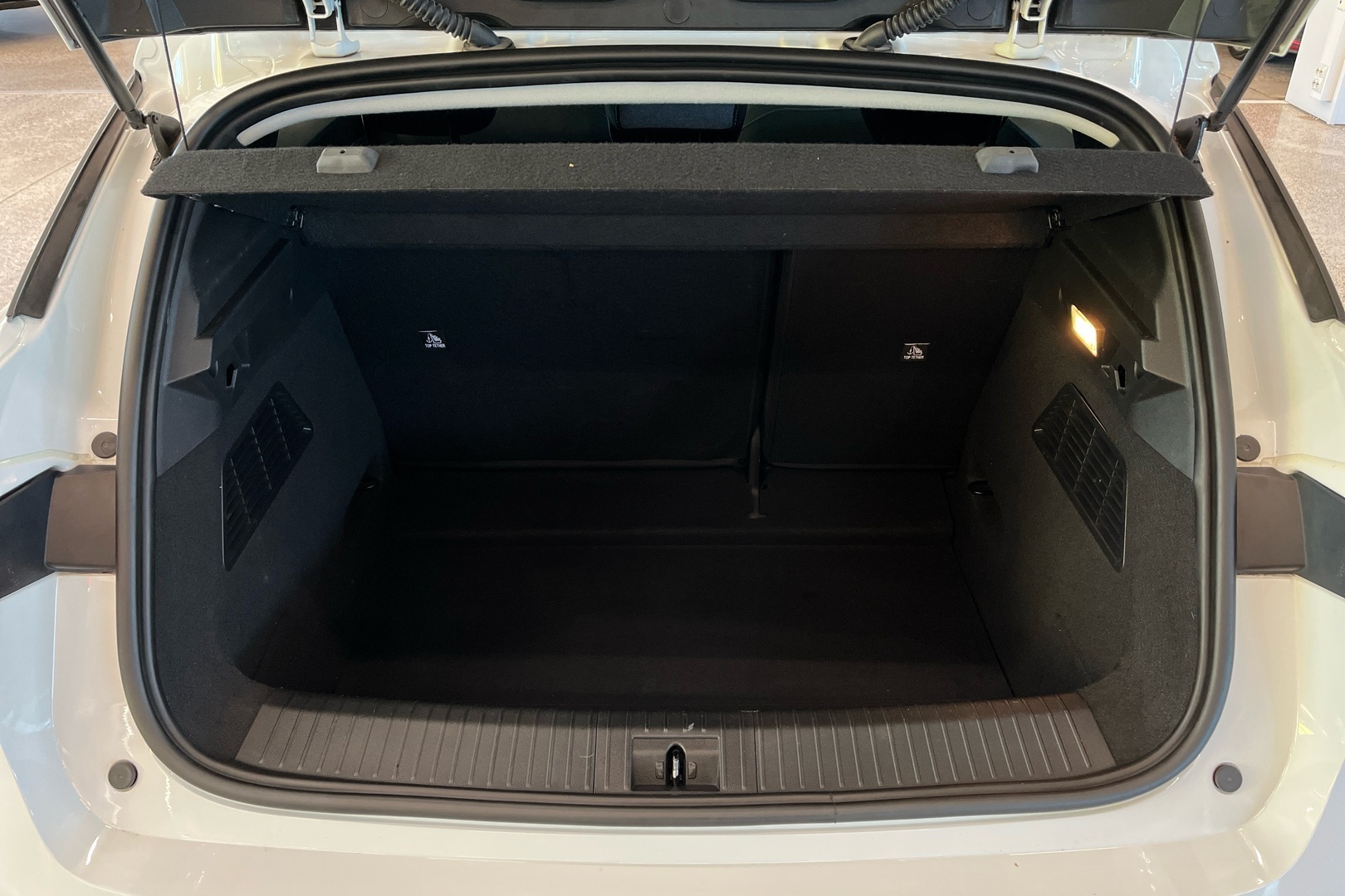 RENAULT Megane 2023