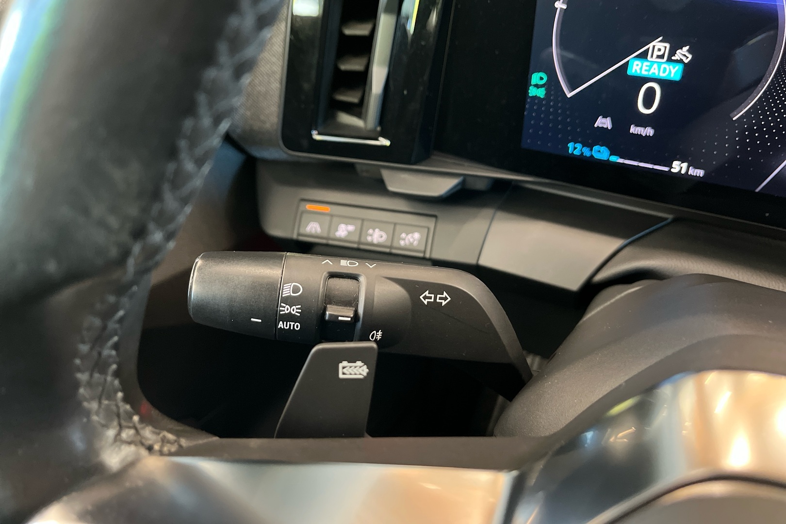 RENAULT Megane 2023