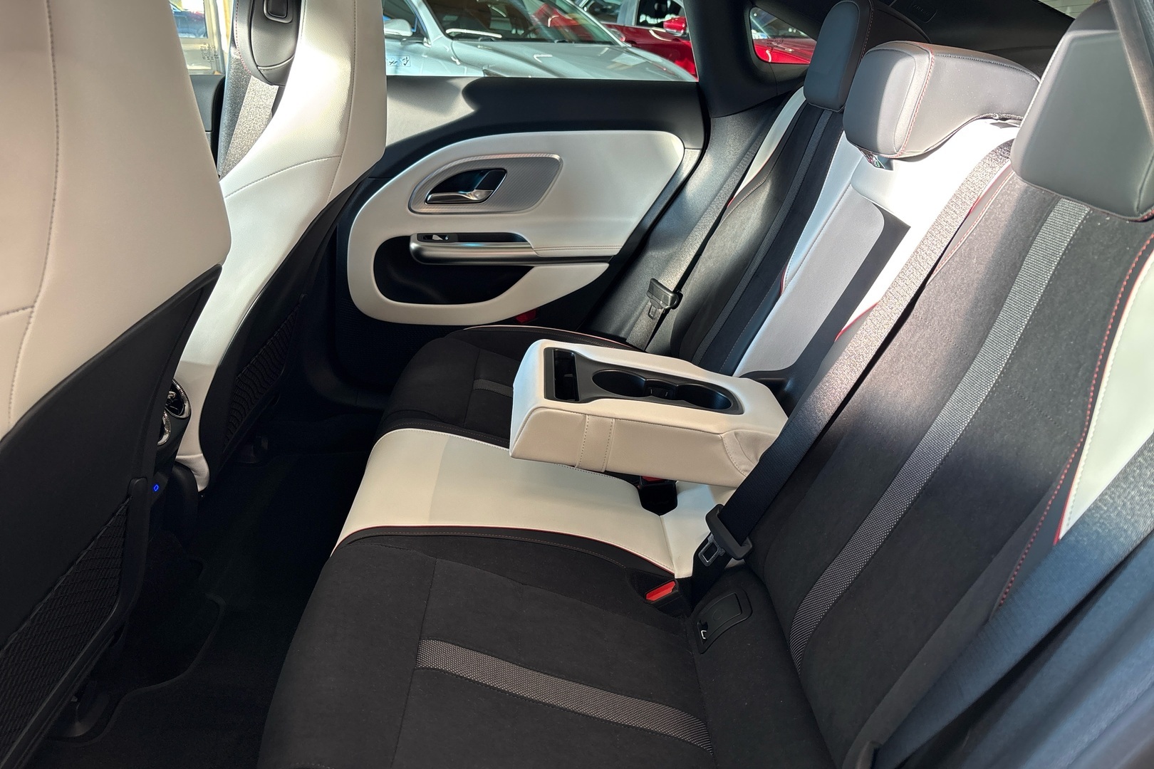 MERCEDES-BENZ CLA 2026